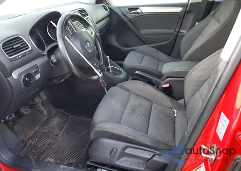 2013 Volkswagen Golf z USA, uszkodzony, nr VIN WVWNM7AJ1DW093706